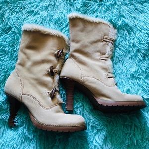VENUS cream colored fur buckled boots size 7.5